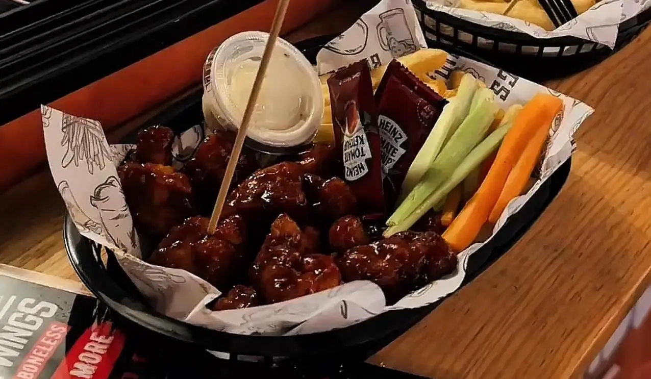 Boneless con salsa BBQ